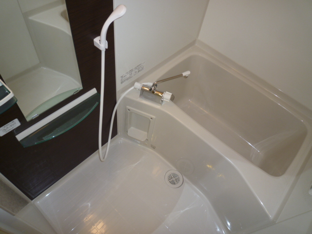 バス・シャワールーム　給湯式　バスルーム