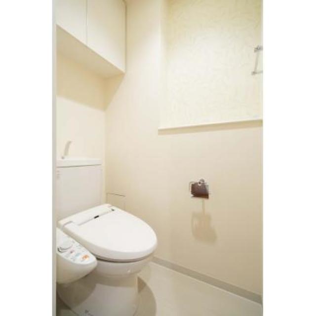 トイレ　※写真は同タイプ住戸です。