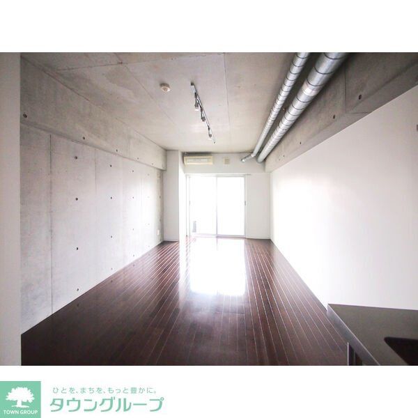 居室・リビング　エントランス