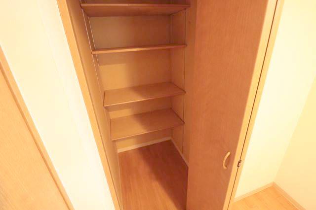 収納　キッチンにクローゼット♪