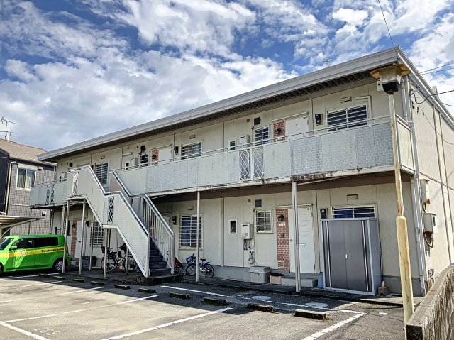 建物外観　現況が相違する場合は現況を優先致します。