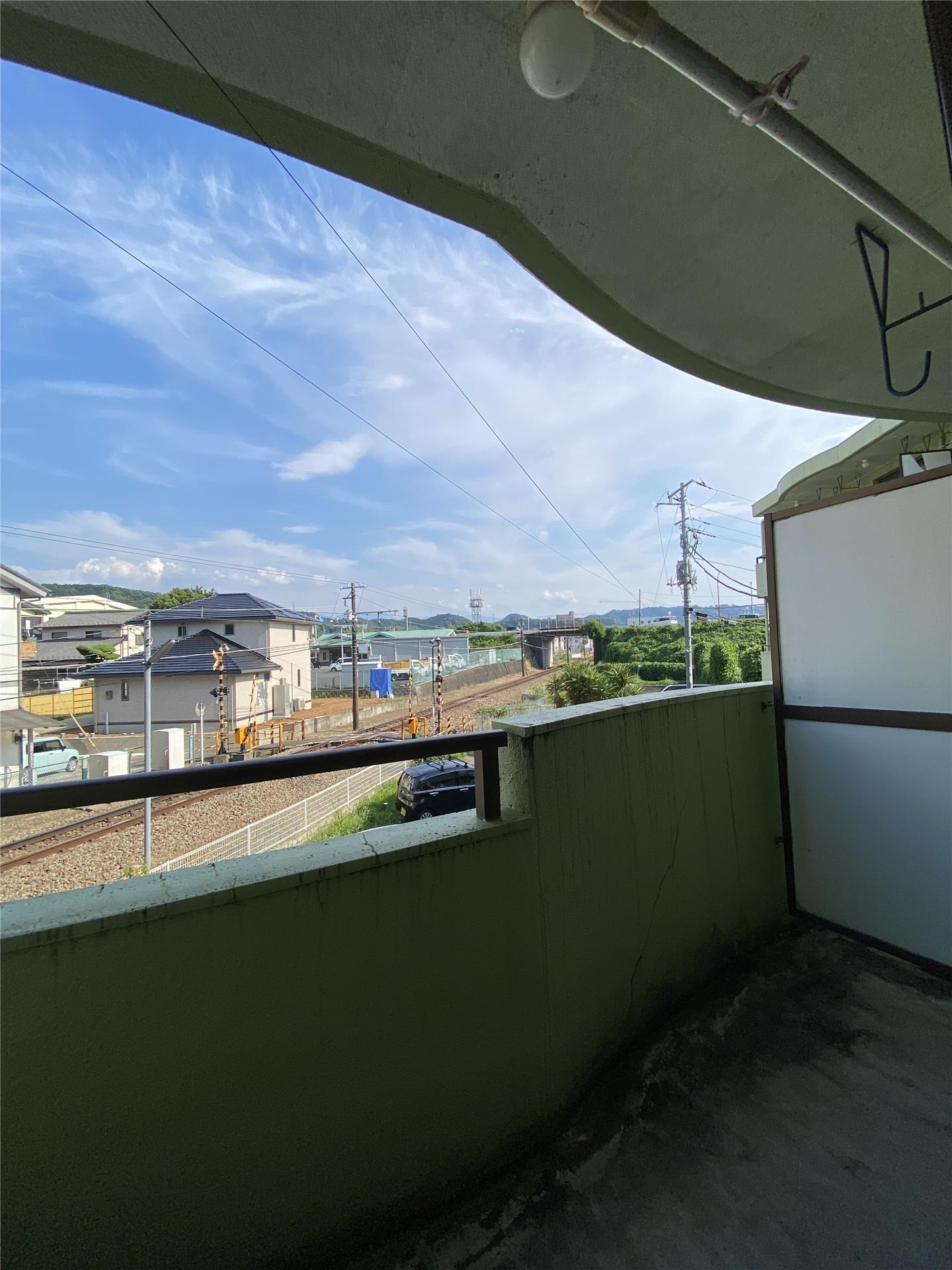 バルコニー　陽当たり良好！洗濯物もよく乾く