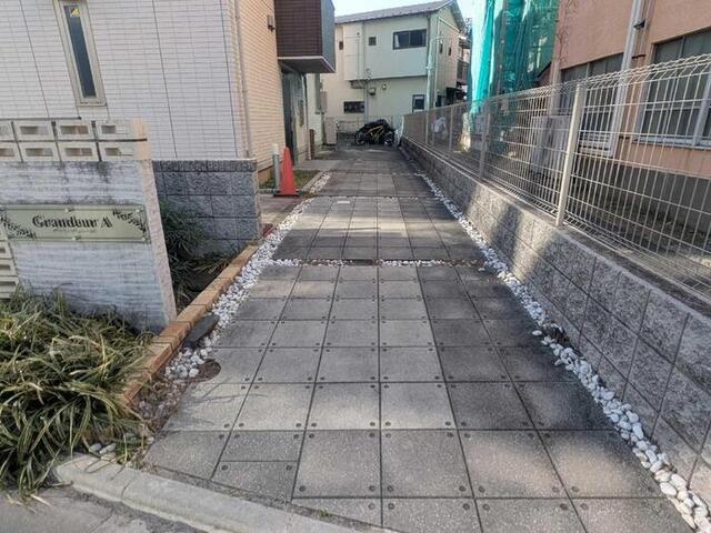 エントランス　エントランス