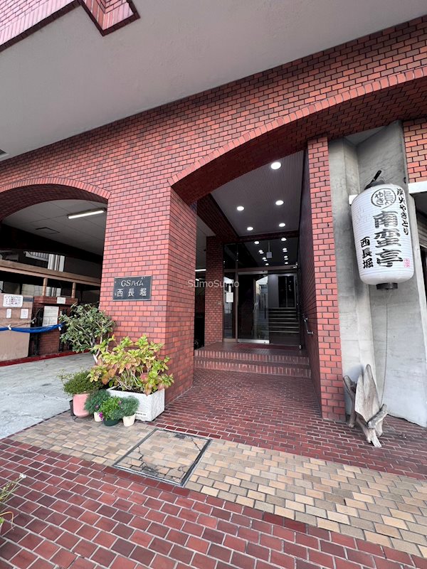 エントランス　毎日通るエントランスはこのようになっています