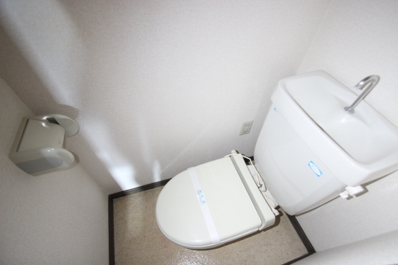 トイレ　※別部屋の写真です