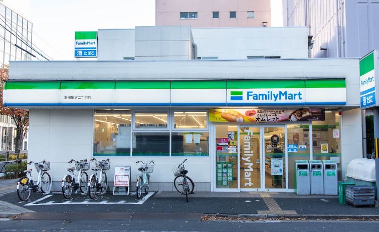 コンビニ　ファミリーマート墨田亀沢二丁目店（コンビニ）まで355m