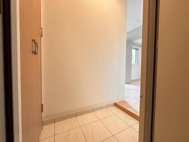 玄関　同一タイプです。