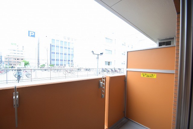 バルコニー　反転間取り部屋参照