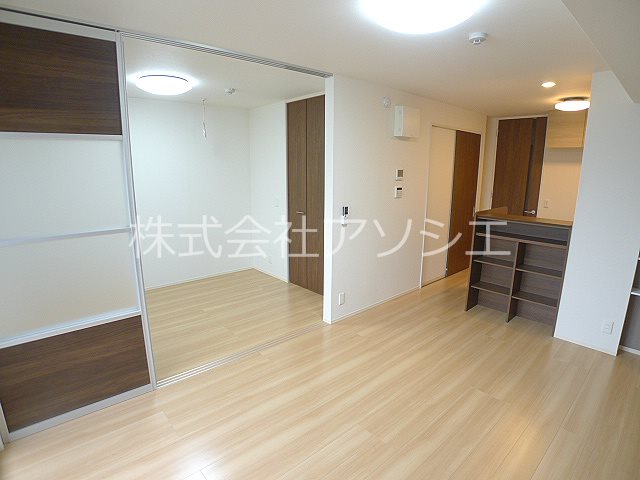 居室・リビング　LDK10.6帖