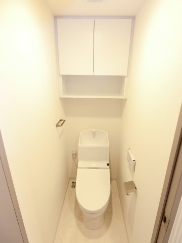 トイレ　※写真は新築時のものです。