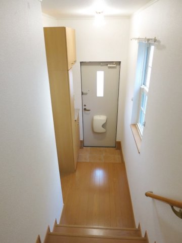 玄関　収納もある玄関です