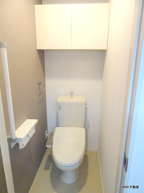トイレ　ウォシュレット付きのトイレ