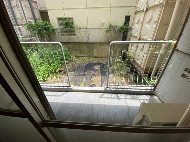 バルコニー　現況優先