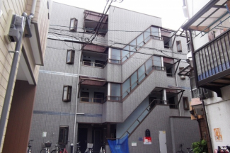 建物外観　ウィング英
