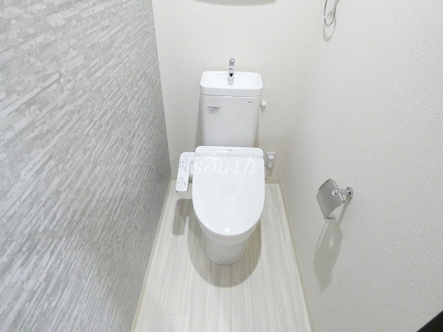 トイレ　ウォシュレット付きのトイレ
