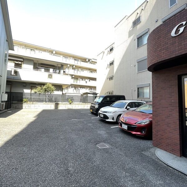 駐車場　名古屋で一番初期費用の安い賃貸専門の不動産会社です(^^)