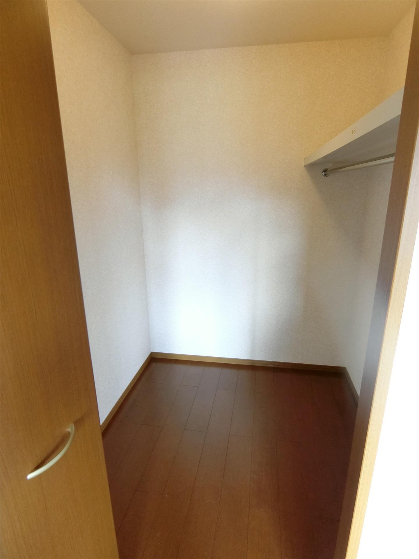 収納　ウォークインクローゼット