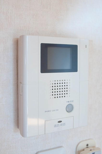 セキュリティ　TVインターホン　※写真は今回募集の部屋とは異なります