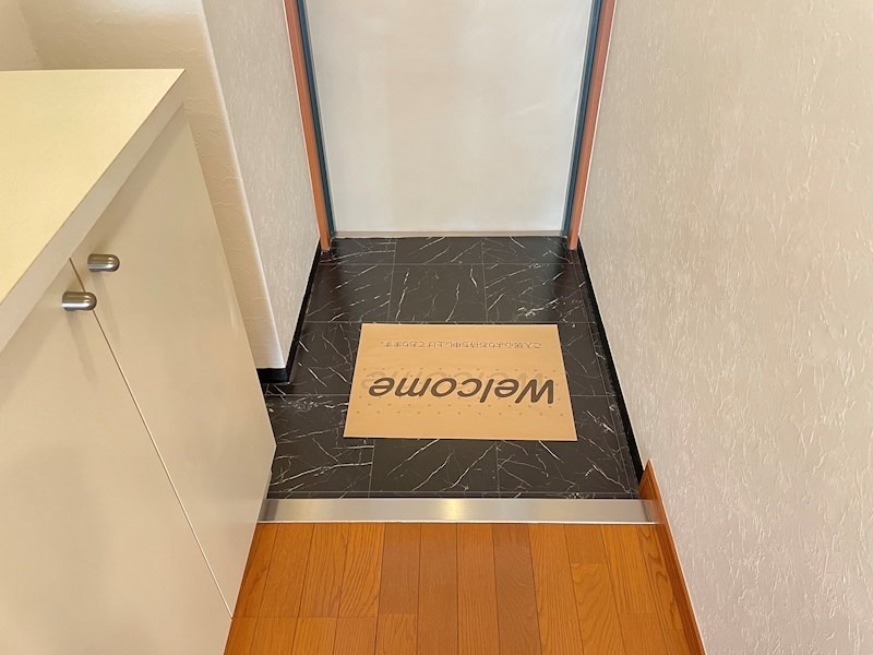 玄関　別号室