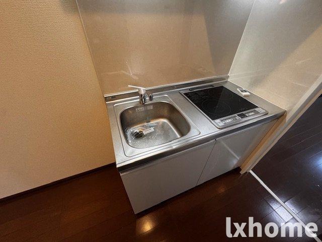 キッチン　コンパクトなキッチンで掃除もラクラク