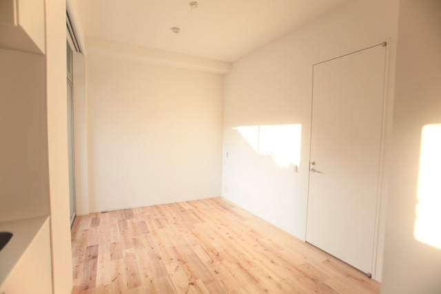 居室・リビング　陽射しが差し込むお部屋です☆