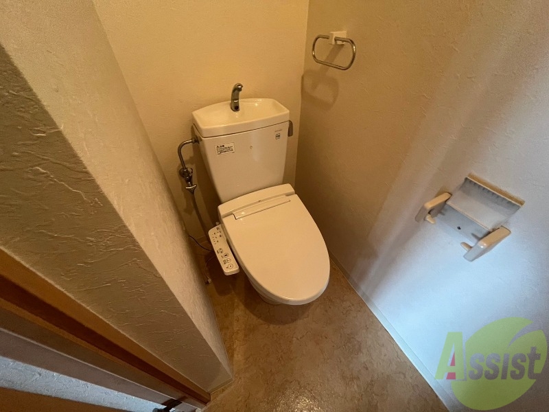 トイレ　トイレです。ウォシュレット付を探している方、おすすめです。
