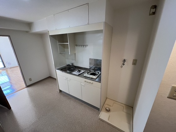 キッチン　※別部屋の写真です