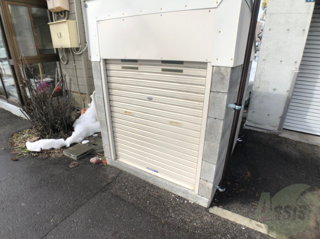 駐車場　ゴミ置き場その他