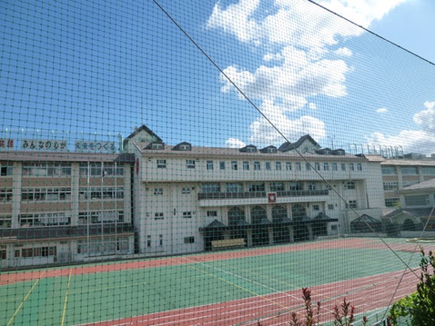 小学校　小池小学校（小学校）まで192m