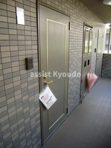 玄関　※同物件の参考写真です