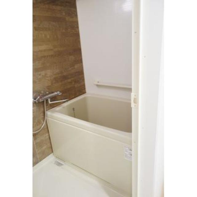 バス・シャワールーム　※写真は同タイプ住戸です。