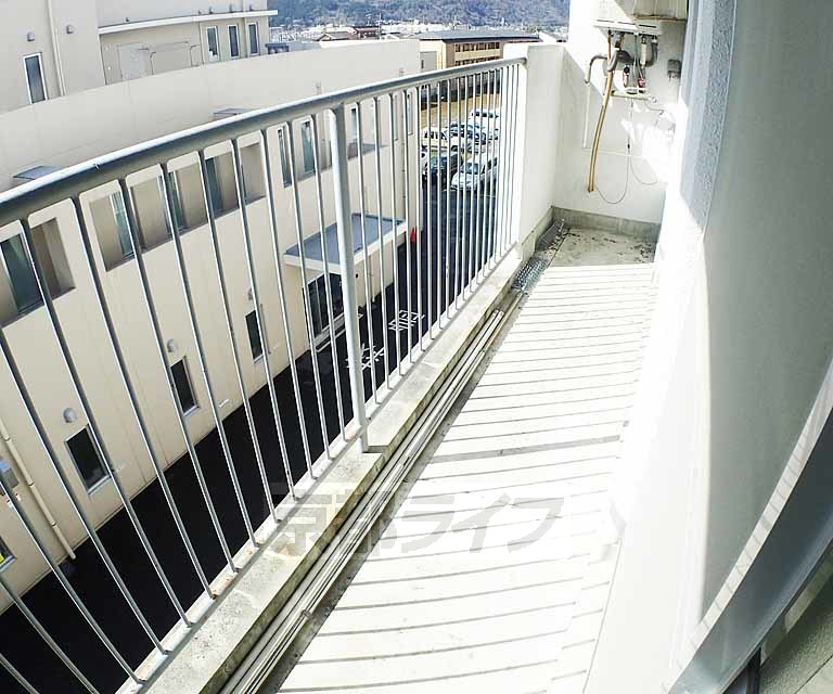 バルコニー　日当たり良好です。