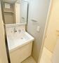 洗面設備　写真は同タイプ住居です。
