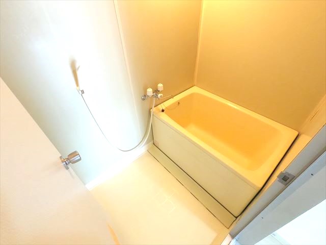バス・シャワールーム　浴室でごゆっくりどうぞ