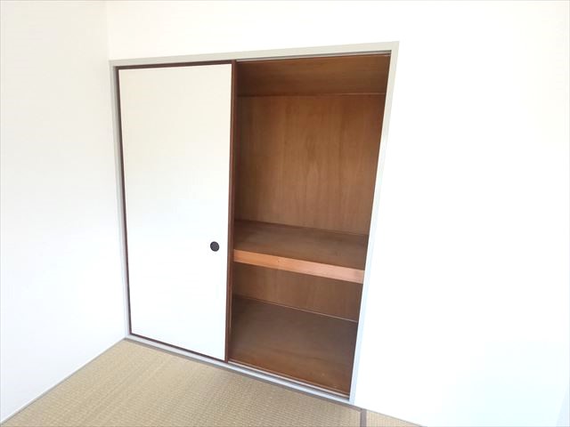 収納　和室押入れ