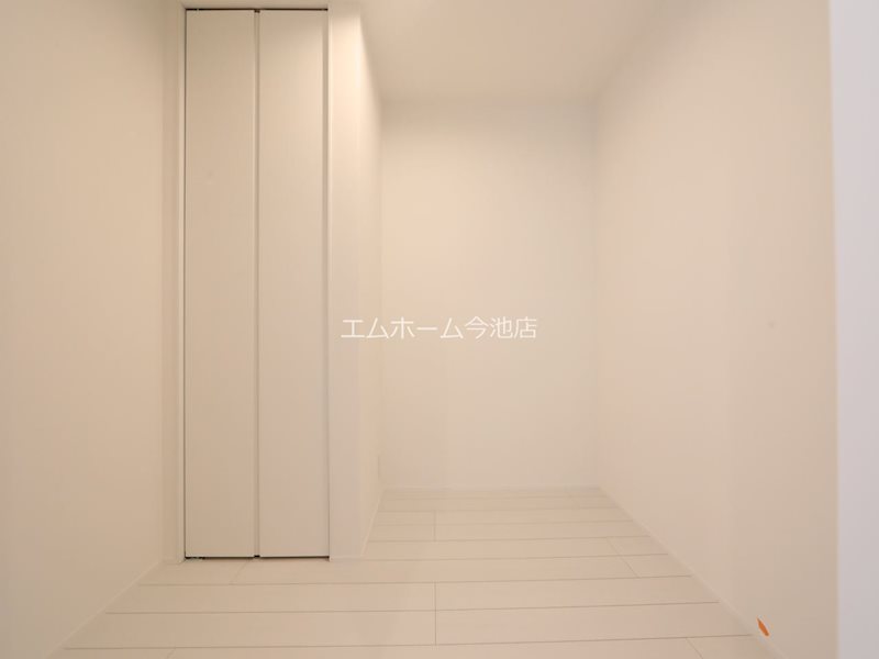 その他部屋・スペース　洋室3.0帖　クローゼット（収納充実しています）同仕様写真