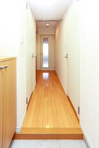 玄関　別号室の写真です。現状優先