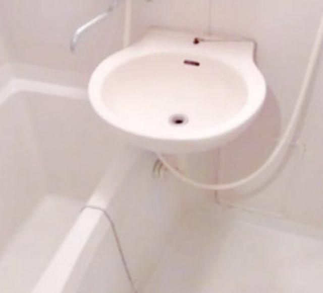 洗面設備　同仕様参考写真