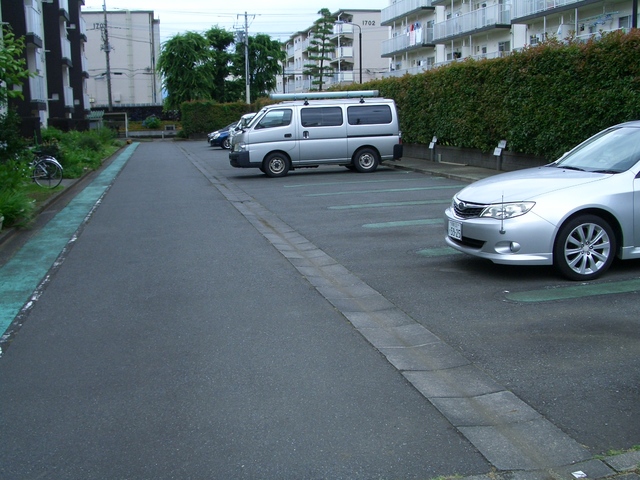 駐車場　☆敷地内駐車場☆