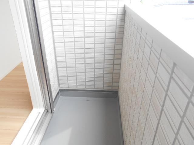 バルコニー　現況優先