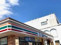 コンビニ　セブンイレブン 名古屋植田1丁目店（コンビニ）まで383m