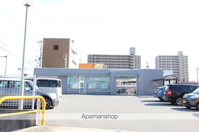 銀行　香川銀行東支店（銀行）まで1244m