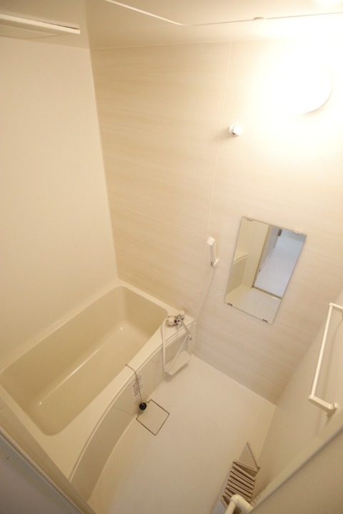 バス・シャワールーム　※他部屋参考写真
