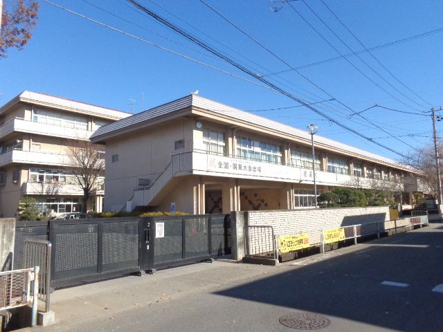 中学校　熊谷市立富士見中学校（中学校）まで1410m