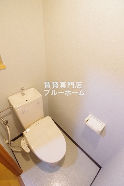 トイレ　ウォシュレット付き！