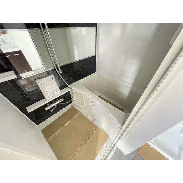 バス・シャワールーム　同物件別部屋参考写真