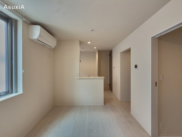 居室・リビング　別タイプのお部屋の写真です
