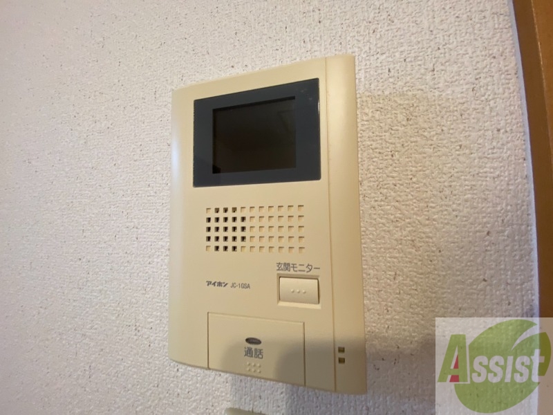 セキュリティ　ＴＶモニター付インターホンです。来客者の顔が見えるので安心！