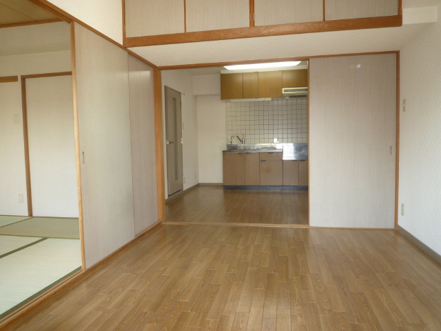 南海本線 住吉大社駅 徒歩5分 8階建 築31年の内装写真