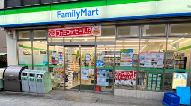 コンビニ　ファミリーマート 市岡一丁目店（コンビニ）まで346m